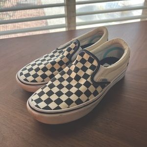 Checkered Vans size 7
